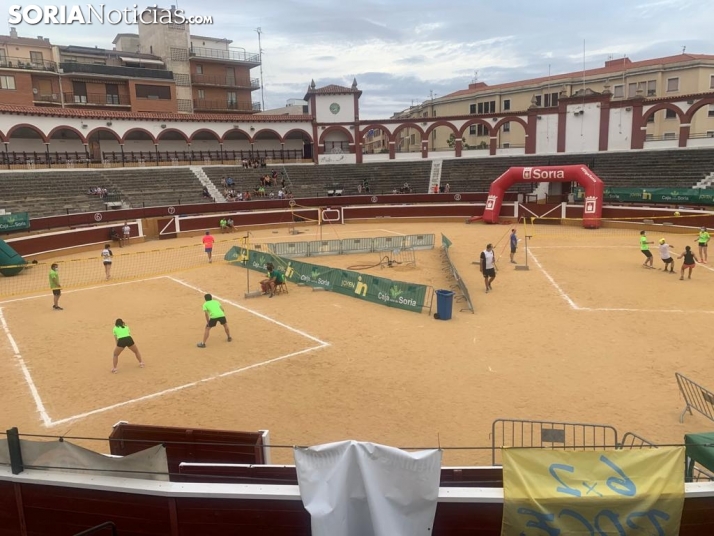 La Plaza de Toros de Soria se convierte en el epicentro del voleibol local