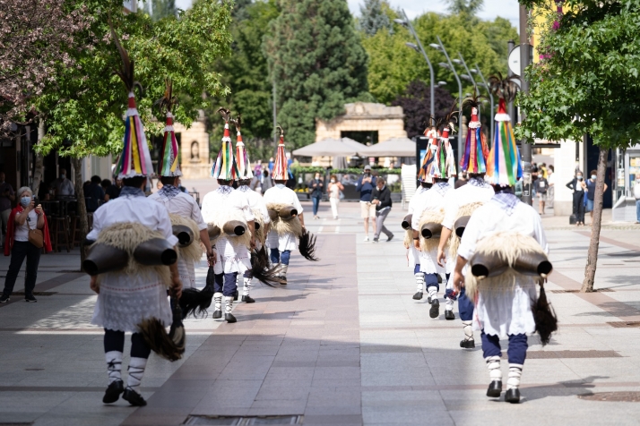 La presentación de dos obras de temática machadiana sirve para la clausura de Expoesía