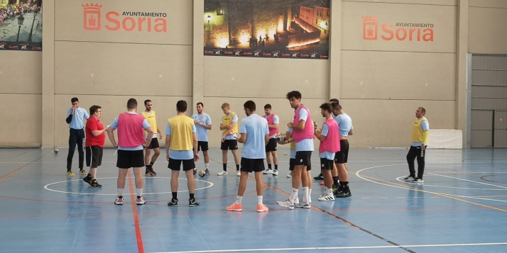 El Balonmano Soria se vuelca contra el cáncer