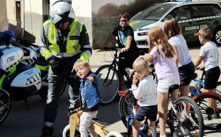 Una imagen de la jornada en Valdelagua del Cerro. /SN