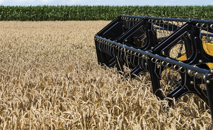 Fallece un trabajador al ser atropellado por una cosechadora en Valladolid