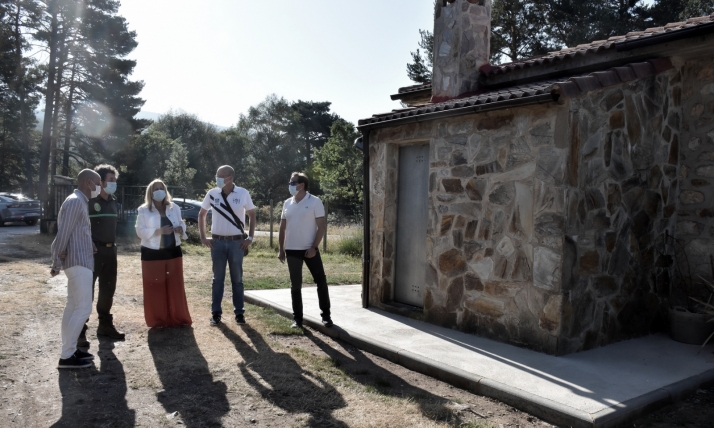 La Junta rehabilita un edificio de viviendas forestales en El Quintanarejo