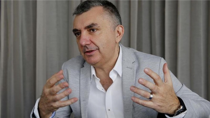 Manuel Vilas, finalista del Planeta, en los Diálogos de la Lenga en El Burgo