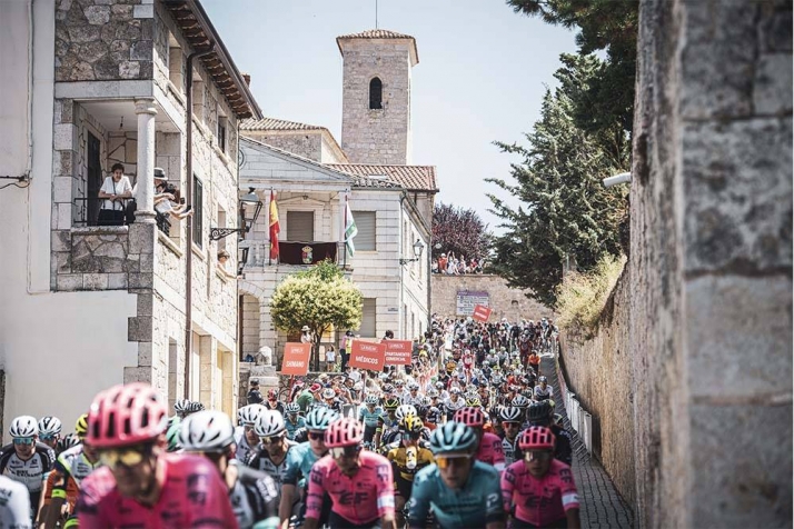 La vuelta en su segunda etapa por Burgos. ASO/ La Vuelta