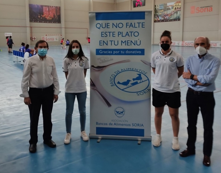 Fútbol femenino solidario con el Banco de Alimentos