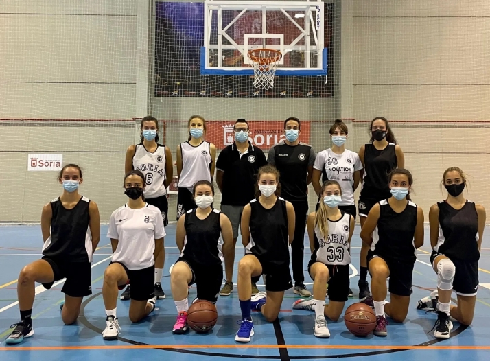 Puesta de largo para el baloncesto soriano en la Primera División Femenina