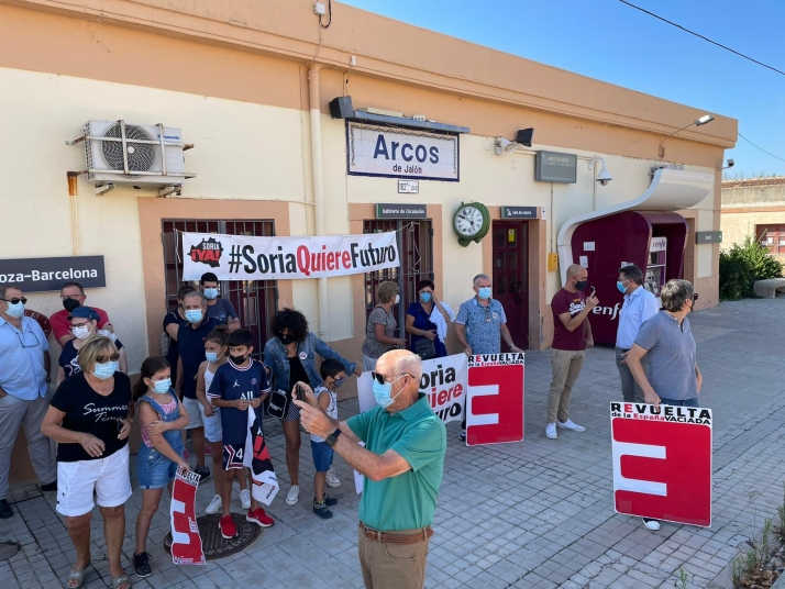 El Alto Jalón revindica un ferrocarril digno