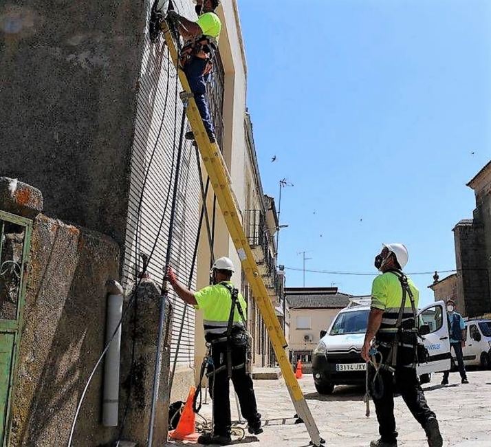 Movistar conecta con fibra óptica siete pequeñas localidades más de Castilla y León  