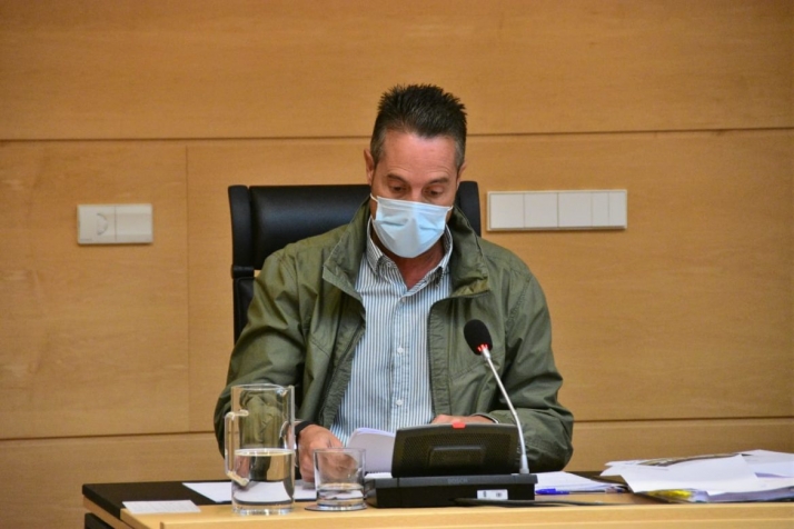 González: Amigo ha tenido tanto éxito en el empleo como Cosidó en la lucha contra la despoblación