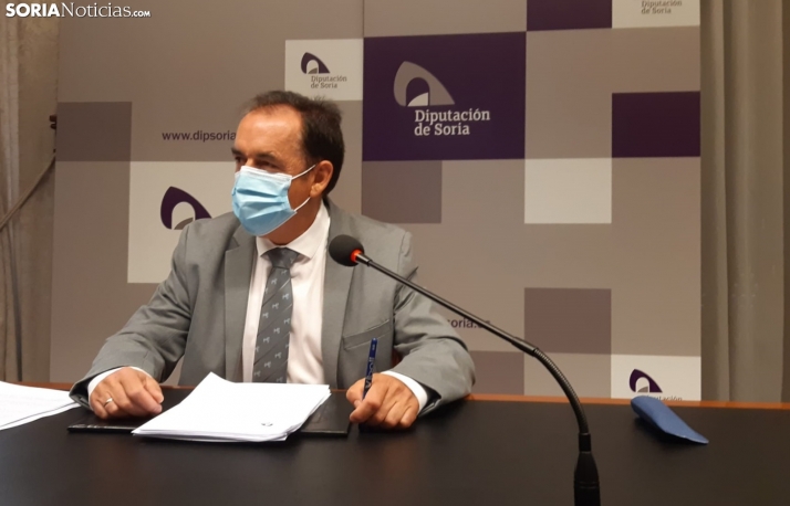 Serrano respecto a la reorganización de la Sanidad: Lo mínimo es que alguien coja el teléfono