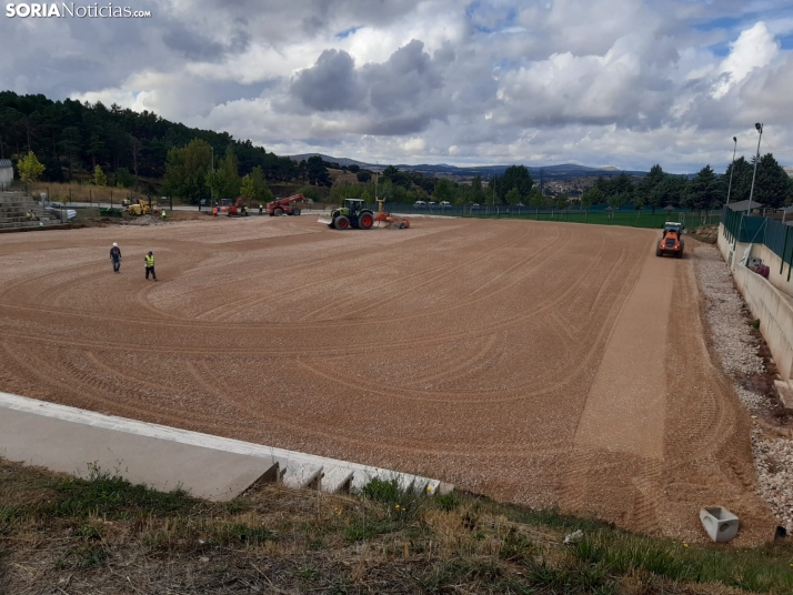 Comienzan las obras en el campo de fútbol de Las Camaretas