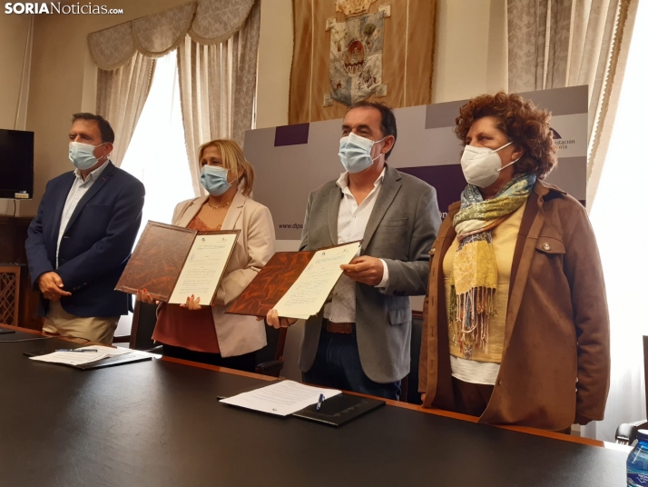 La Diputación renueva el convenio con el colegio Santa Isabel