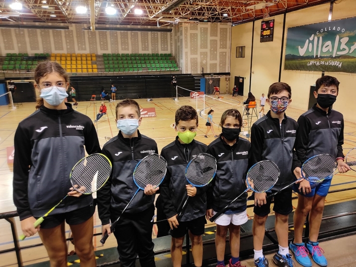 Excelentes resultados del Club Valonsadero Bádminton en Collado Villalba