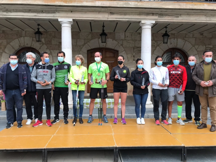 Galería de imágenes: Diego Fernández y  Sara Belén Rupérez, ganadores de la III Carrera Manzanas Livinda 10K