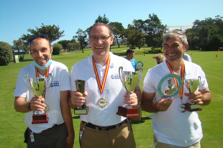 Ande Soria brilla en el Campeonato de España de Golf y copa uno de los podium