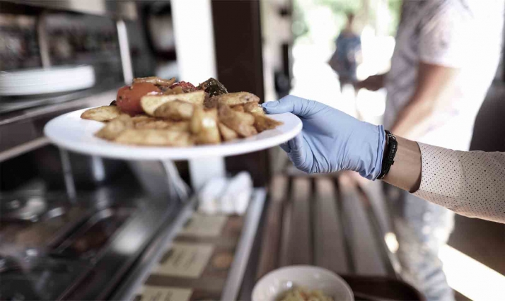 Retirada la necesidad de la atención directa por personal propio en el autoservicio en hostelería