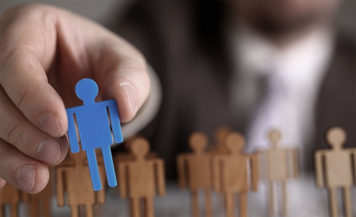 Castilla y León lanza ayudas por 6 M€ para la contratación de 300 desempleados mayores de 55 años a través de las entidades locales