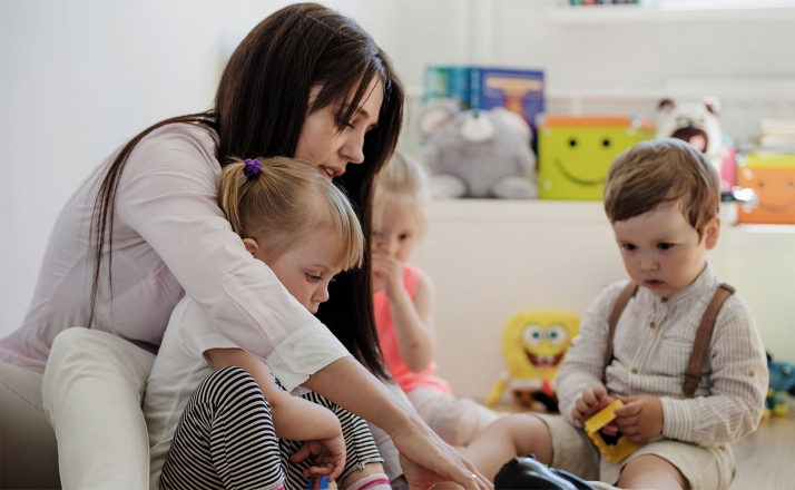 El Ayuntamiento convoca las becas de 80 euros mensuales para las dos escuelas infantiles municipales