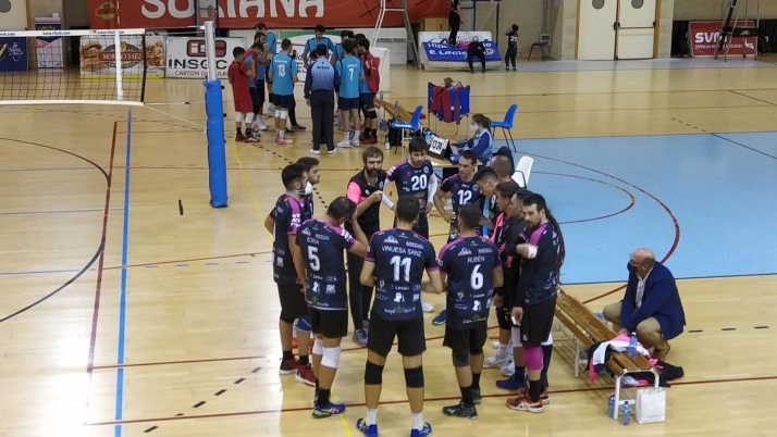 Dolorosa derrota del Sporting Santo Domingo por 0-3 ante la UVa