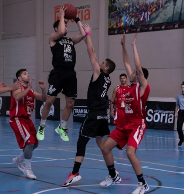 El Transler de baloncesto sufre en Valladolid su primera derrota