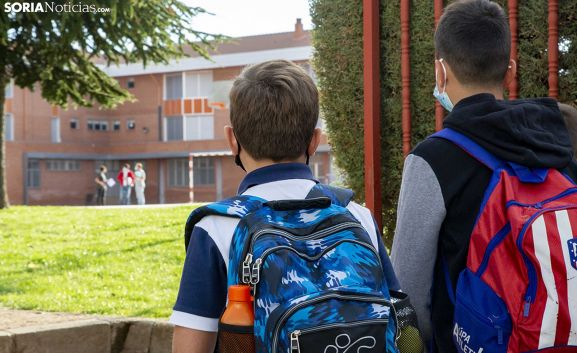 El brote del colegio Fuente del Rey suma un nuevo profesor positivo