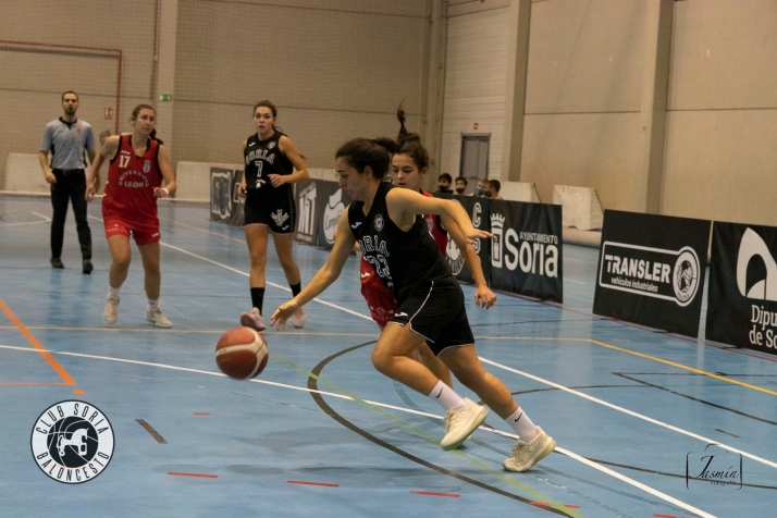 El CSB femenino mejora, pero no gana a León
