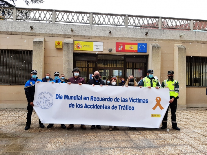 Soria rinde un sentido homenaje a las 14 víctimas de accidentes de tráfico de este año