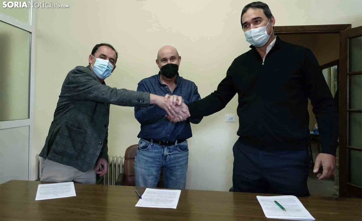 Valle de Odieta cumple su compromiso en Noviercas y habilitará viviendas para los empleados de la futura vaquería