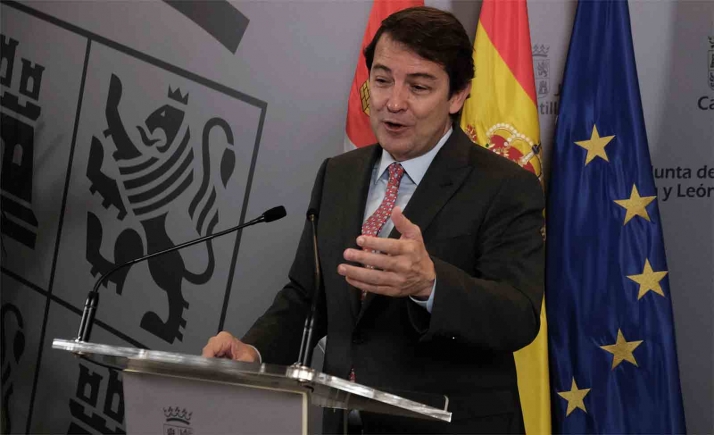 Mañueco aventura nubarrones en la recuperación económica por el cierre precipitado de las térmicas