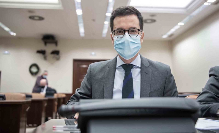 Tomás Cabezón: Subir cotizaciones sin fomentar el empleo aniquila el sistema de pensiones