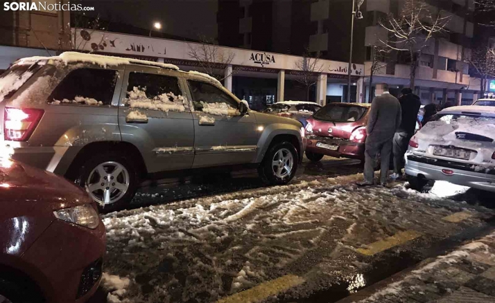 Choque por alcance en Mariano Vicén