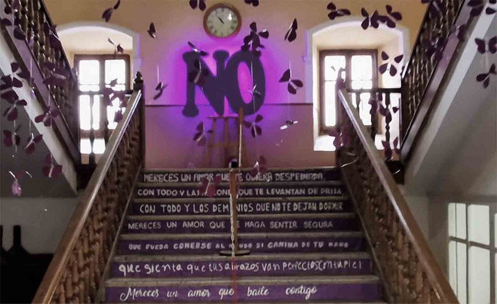 Hoy, #25NMariposasMoradas en el IES Machado