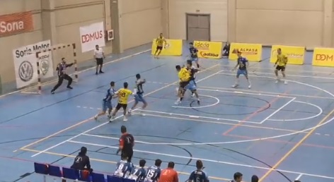 El BM Soria suma un punto ante el Zamora tras empatar empatar a 24.