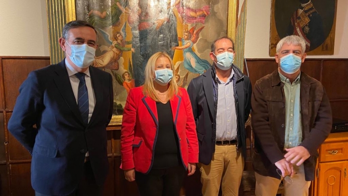 El Burgo negocia con la Junta la titularidad de dos carreteras