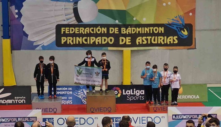 Medallas para el Bádminton Soria en citas nacionales 