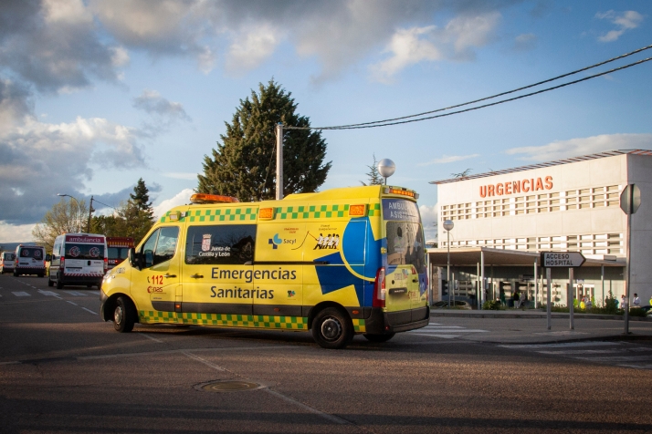 Un herido tras volcar con su furgoneta en la N-122