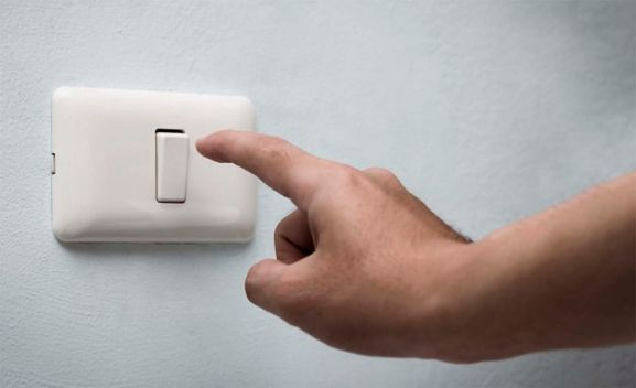 Castilla y León destina 8 M€ para proteger a los más vulnerables de la subida de la luz