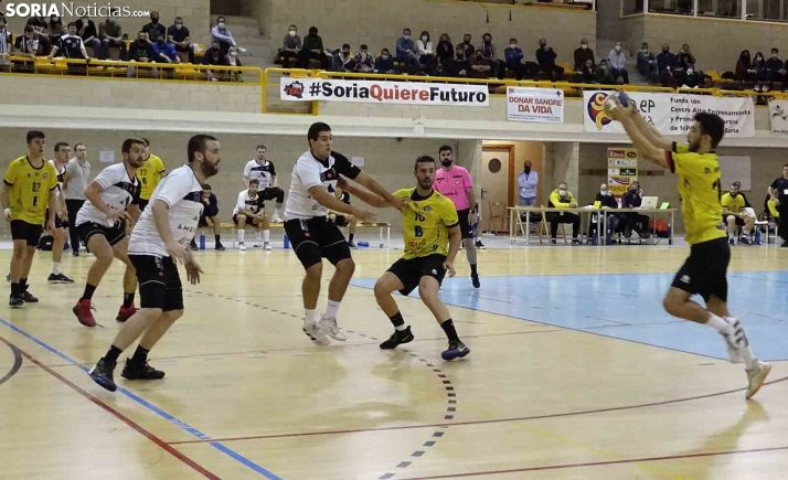 Victoria de galones del BM Soria ante Alcobendas por 29-22