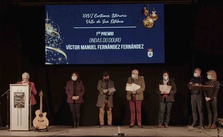 Víctor Manuel Fernández gana el Certamen Literario Villa San Esteban