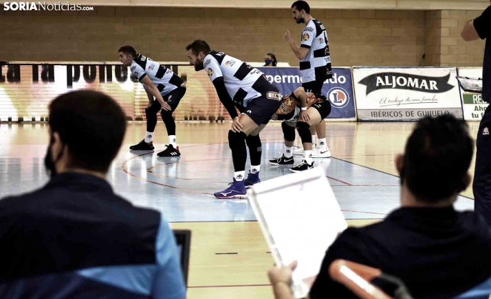 CV Teruel pone a prueba este sábado la solidez celeste en Los Pajaritos