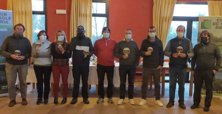 Javier Sainz, por partida doble, Miguel López y Carmen Ayllón se llevan el trofeo de golf  Orden de Mérito