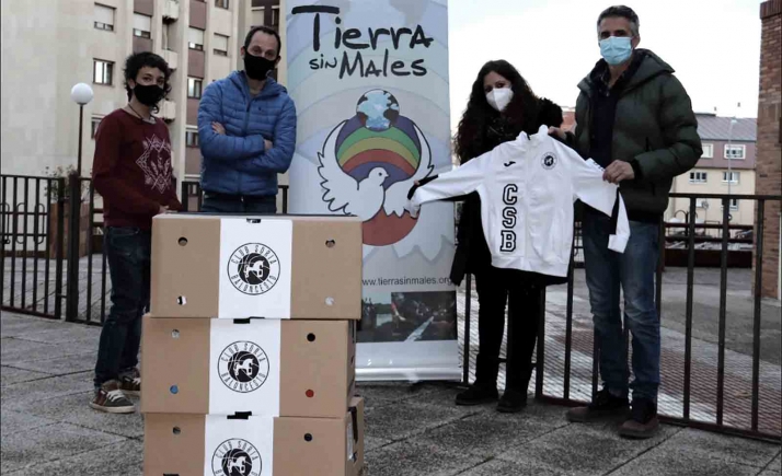 El Soria Baloncesto entrega a Tierra sin Males el material recogido en su campaña solidaria 