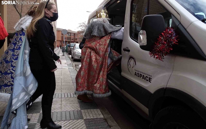 Fotos: Los Reyes llegan a Aspace