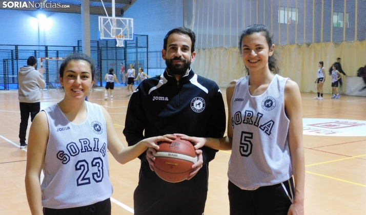 Hernández, entrenador del CSB femenino: Queremos que esta victoria no sea única y vengan más