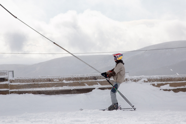 Soria lleva décadas dándole vueltas al esquí y al recurso turístico de la nieve