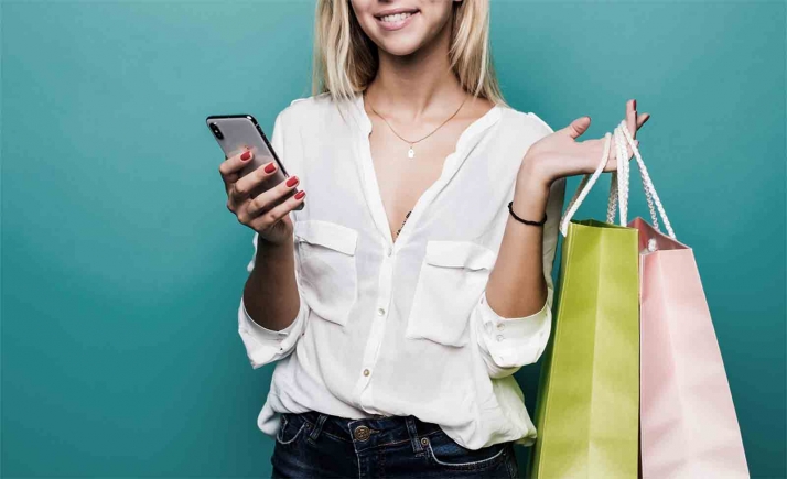 Pese a la sexta ola de contagios, la campaña de rebajas generará un 5,2% más de empleos en Castilla y León