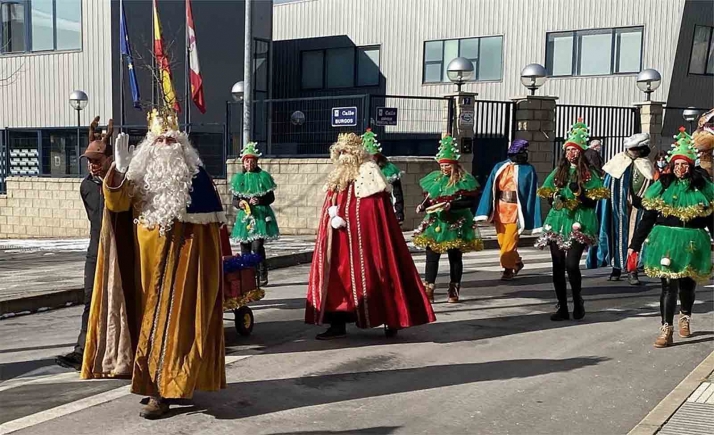 Los Reyes visitan a Aspace por la mañana este miércoles