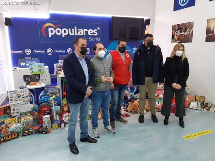El PP de Soria recoge 400 juguetes para ayudar a los Reyes en la provincia
