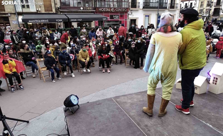 FOTOS: La chiquillería carnavalea en Mariano Granados