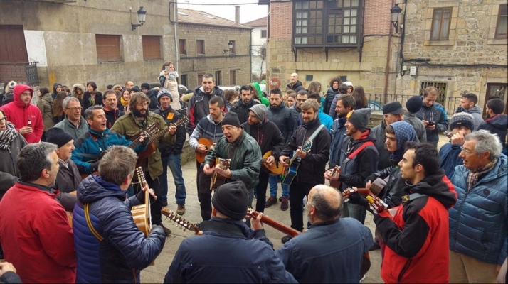 Duruelo recupera el Carnaval y la Ronda: una necesidad para muchos vecinos